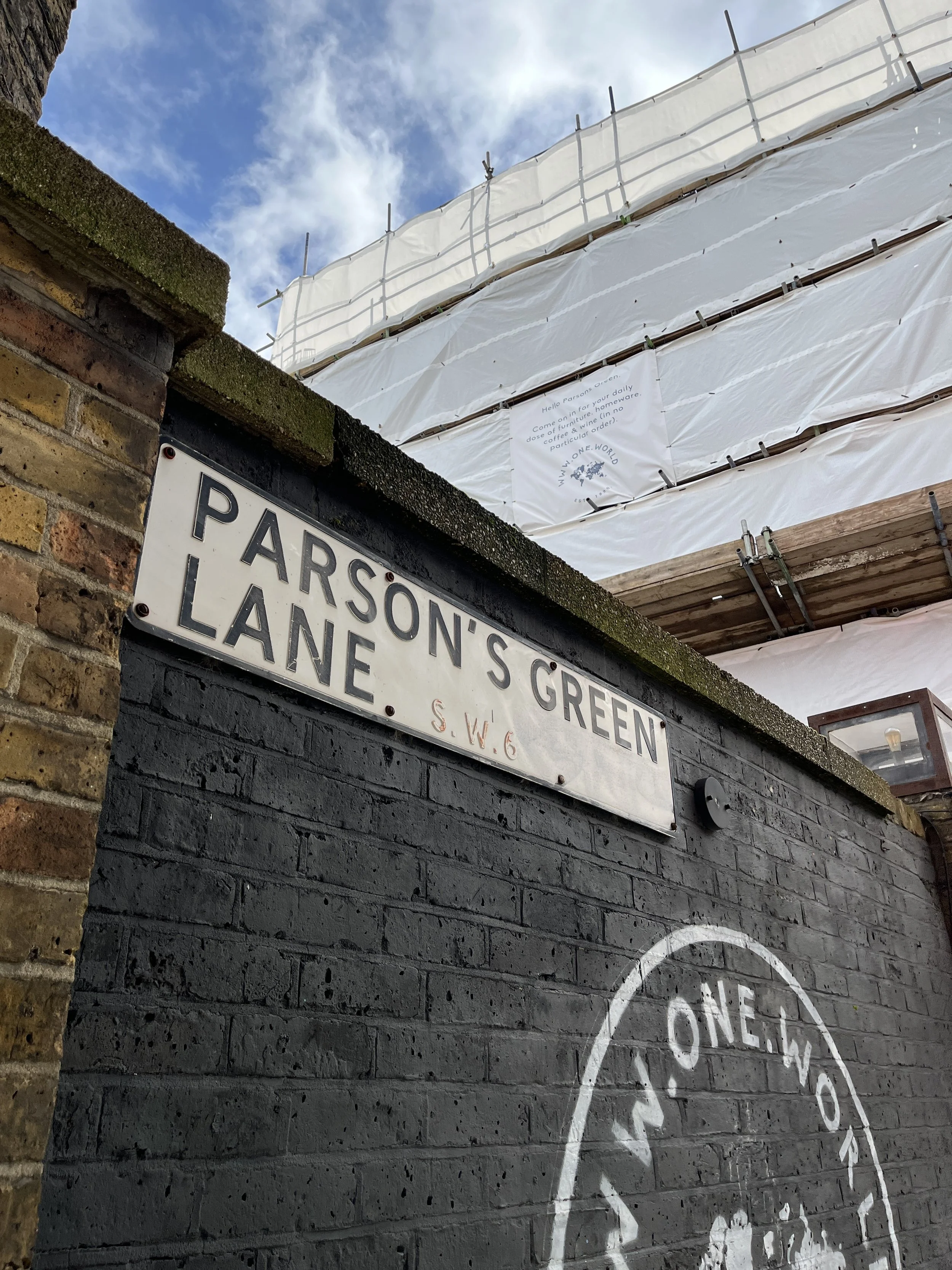 Parsons Green Lane Street Sign and Construction